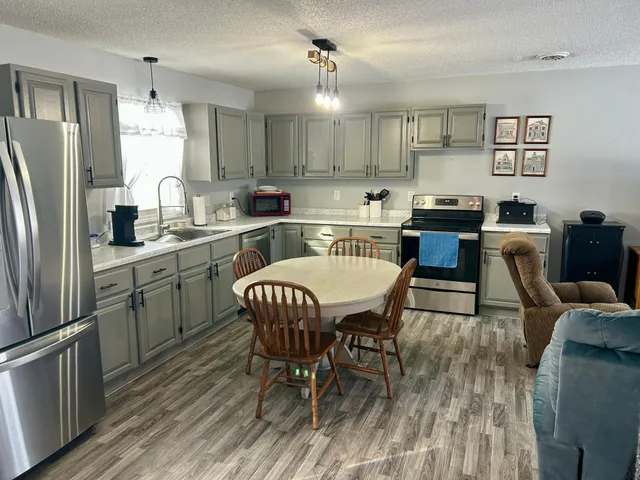 $185,000 | 221 Birch Avenue Northwest, Wadena, MN 56482