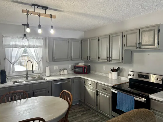 $185,000 | 221 Birch Avenue Northwest, Wadena, MN 56482