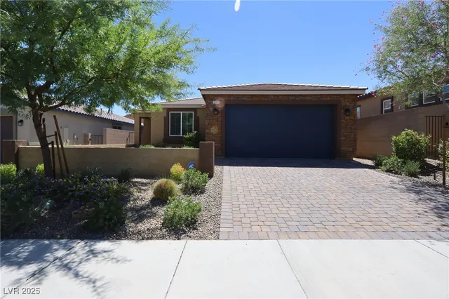 $1,900 | 1293 Luna Del Oro Lane, Henderson, NV 89002