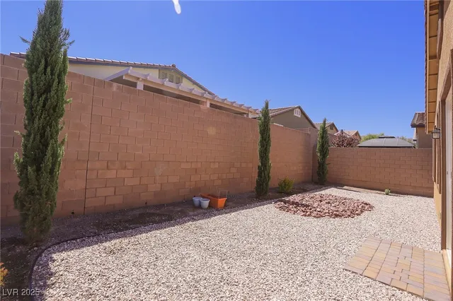 $1,900 | 1293 Luna Del Oro Lane, Henderson, NV 89002