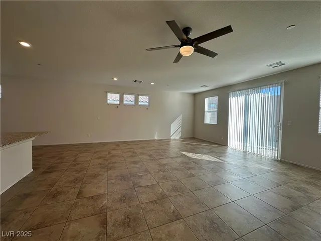 $1,900 | 1293 Luna Del Oro Lane, Henderson, NV 89002