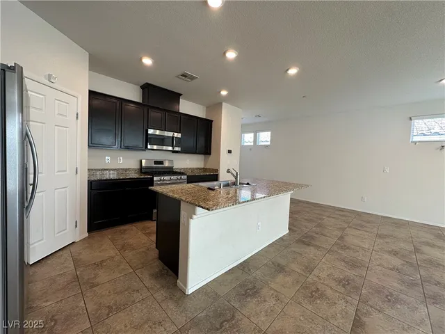 $1,900 | 1293 Luna Del Oro Lane, Henderson, NV 89002