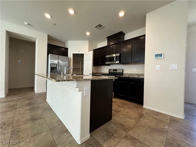 $1,900 | 1293 Luna Del Oro Lane, Henderson, NV 89002