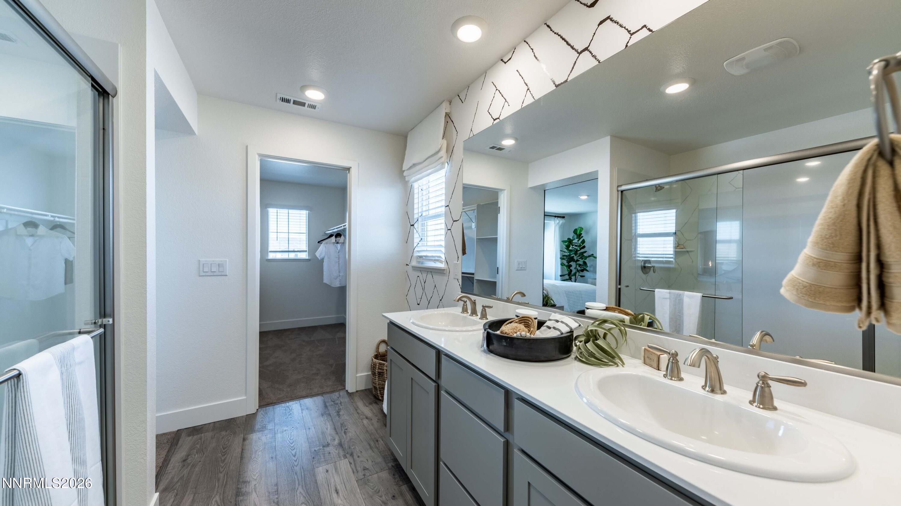2256 Unionville Court Reno, NV 89506 - Photo 19 of 25 Primary Bathroom
