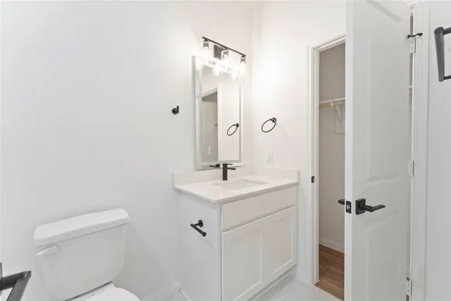 $400,000 | 5105 Mallow Street, Unit A/B, Houston, TX 77033