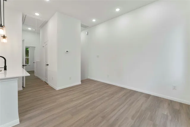 $400,000 | 5105 Mallow Street, Unit A/B, Houston, TX 77033