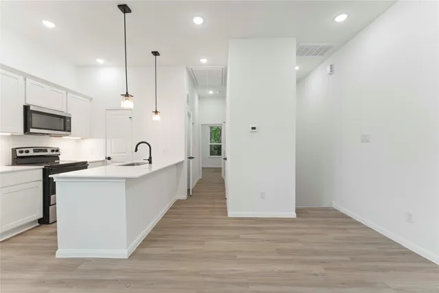 $400,000 | 5105 Mallow Street, Unit A/B, Houston, TX 77033