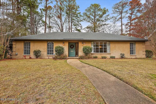 $299,999 | 5212 Hialeah Drive, Jackson, MS 39211