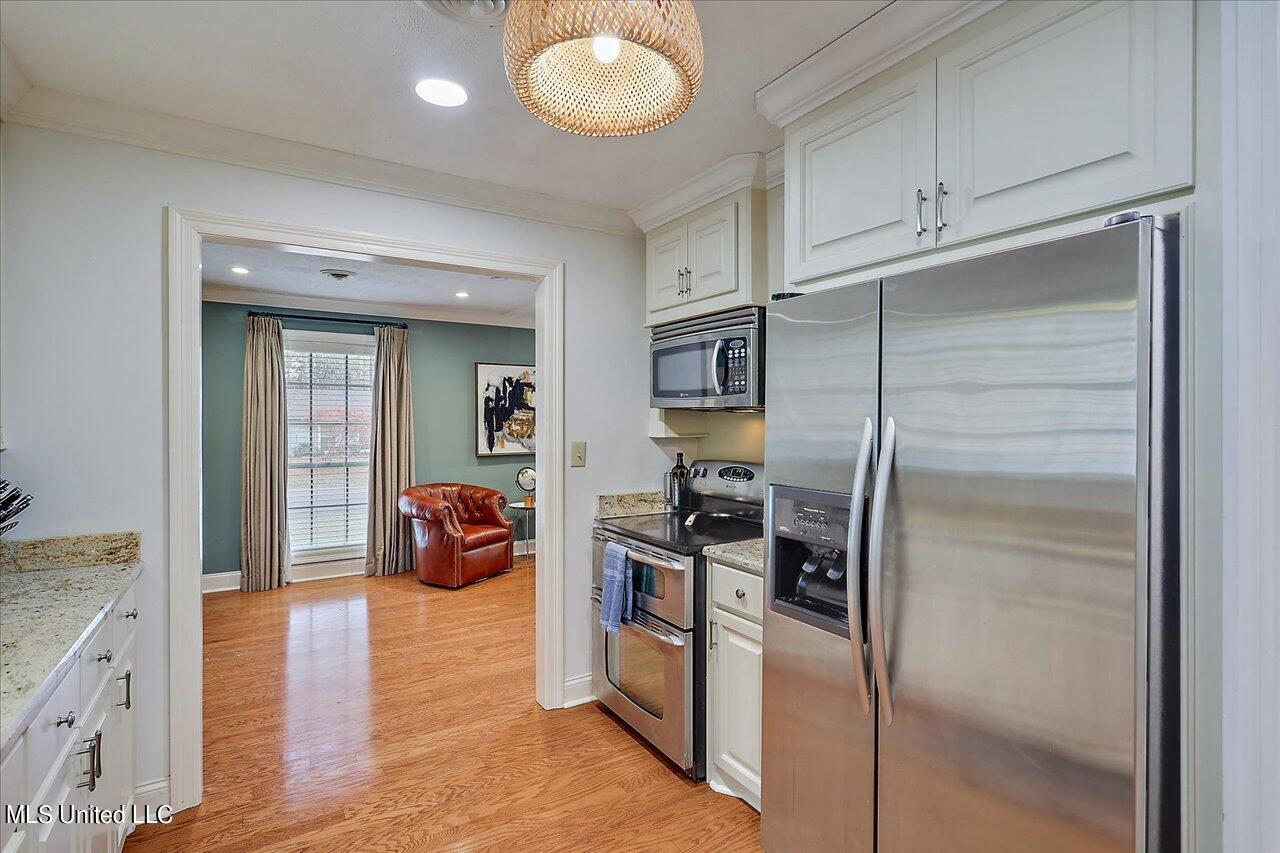 5212 Hialeah Drive Jackson, MS 39211 - Photo 11 of 36 15-5212 Hialeah Dr