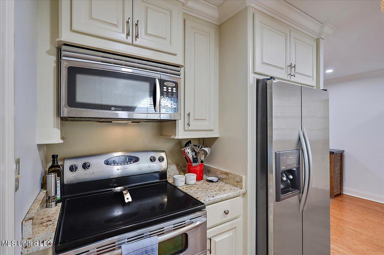 5212 Hialeah Drive Jackson, MS 39211 - Photo 12 of 36 16-5212 Hialeah Dr