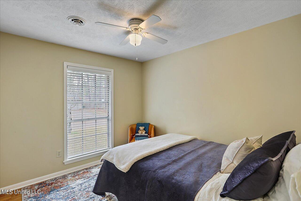 5212 Hialeah Drive Jackson, MS 39211 - Photo 19 of 36 26-5212 Hialeah Dr