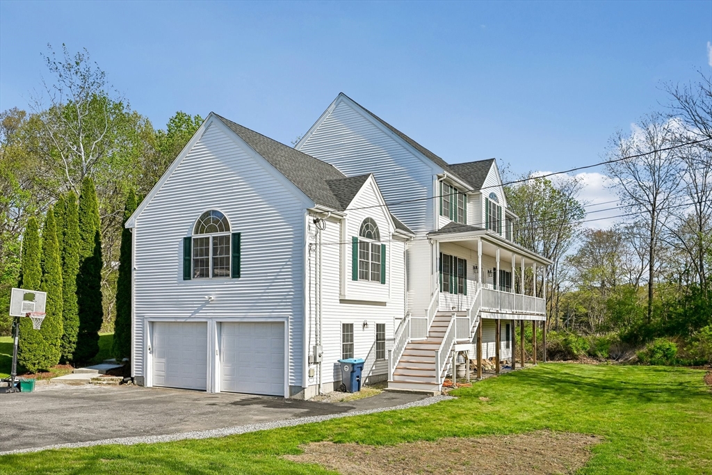 30 Clews Street Shrewsbury, MA 01545 - Photo 1 of 39