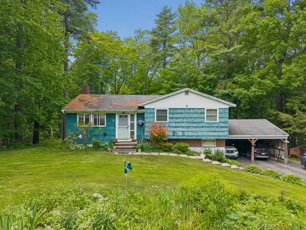 $345,000 | 10 Ridgewood Drive, Augusta, ME 04330