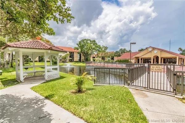 $1,650 | 5861 Riverside Drive, Unit 103, Coral Springs, FL 33067
