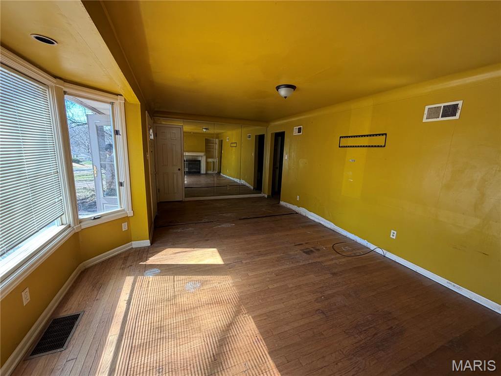 1007 Hutton Place Ferguson, MO 63135 - Photo 4 of 16