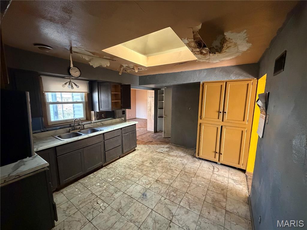 1007 Hutton Place Ferguson, MO 63135 - Photo 7 of 16