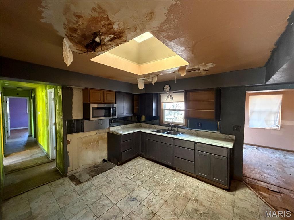 1007 Hutton Place Ferguson, MO 63135 - Photo 8 of 16