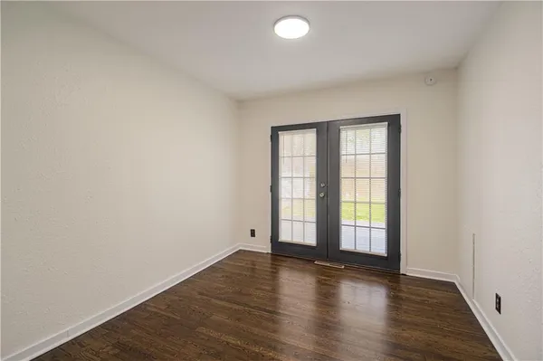 $233,950 | 8024 Armstrong Avenue, Kansas City, KS 66112