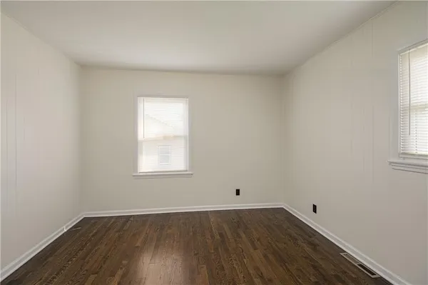$233,950 | 8024 Armstrong Avenue, Kansas City, KS 66112