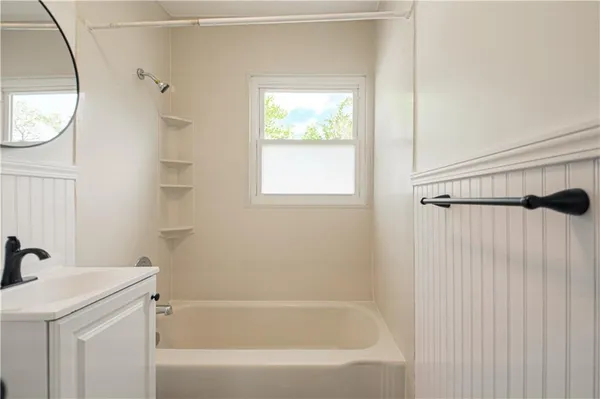 $233,950 | 8024 Armstrong Avenue, Kansas City, KS 66112