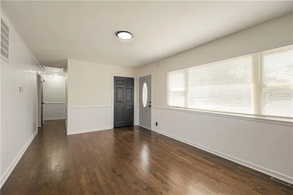 $233,950 | 8024 Armstrong Avenue, Kansas City, KS 66112