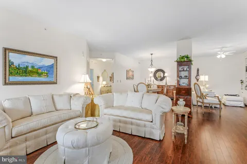 $535,000 | 19350 Magnolia Grove Square, Unit 406, Leesburg, VA 20176