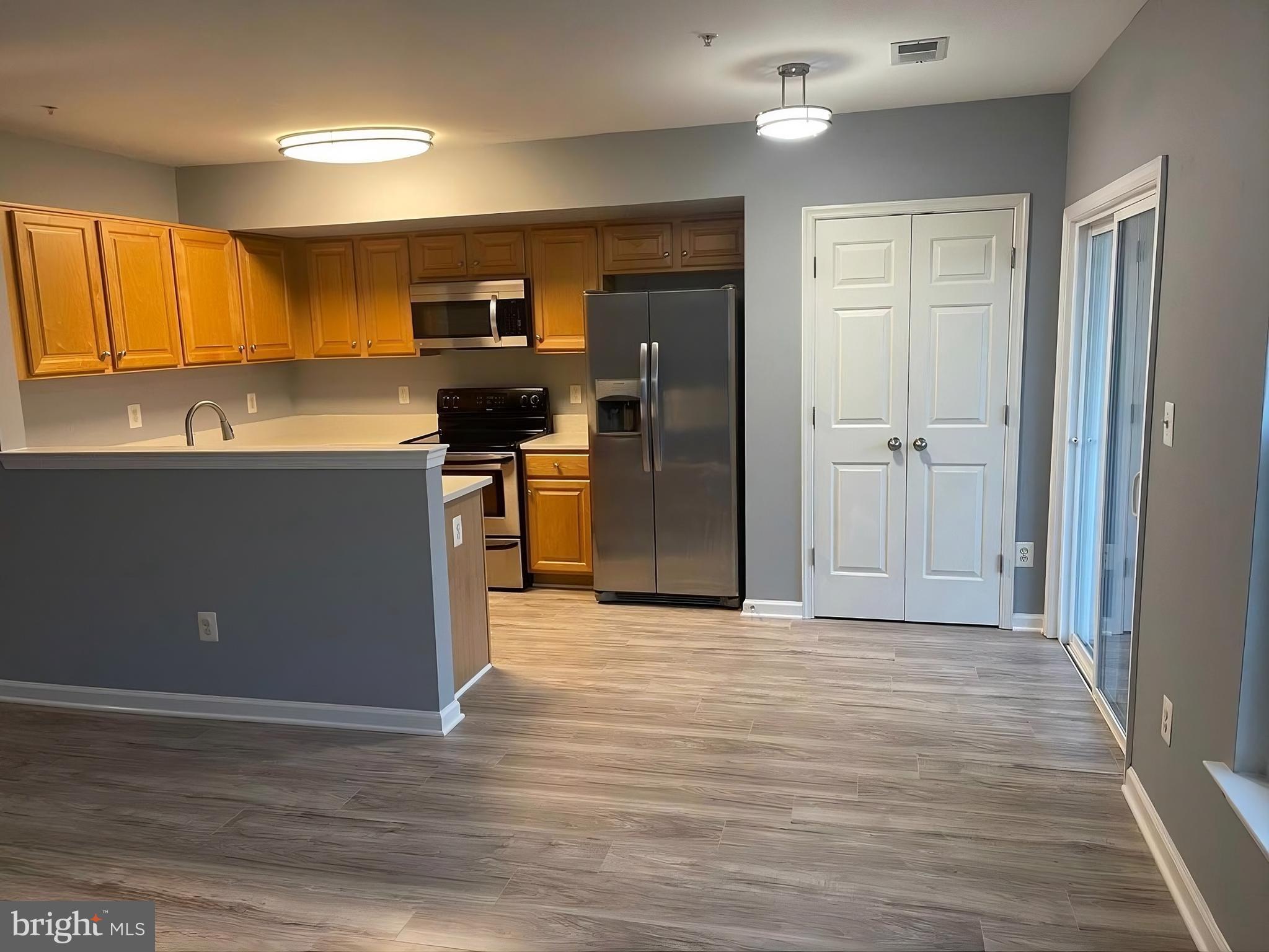 12912 Pinnacle Drive, Unit 2 Germantown, MD 20874 - Photo 5 of 30