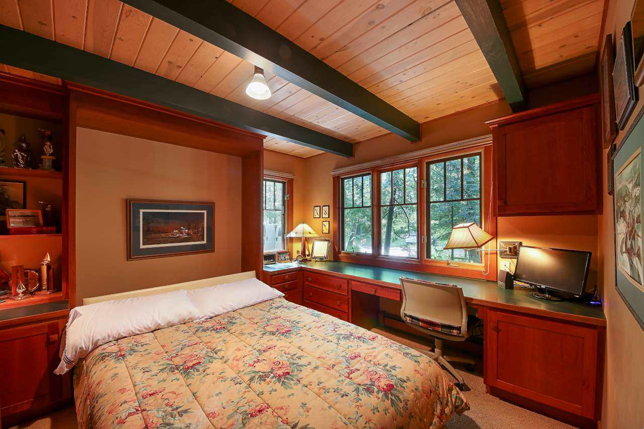 130 Sunset Point Cadillac, MI 49601 - Photo 22 of 53 1835555-21.JPG