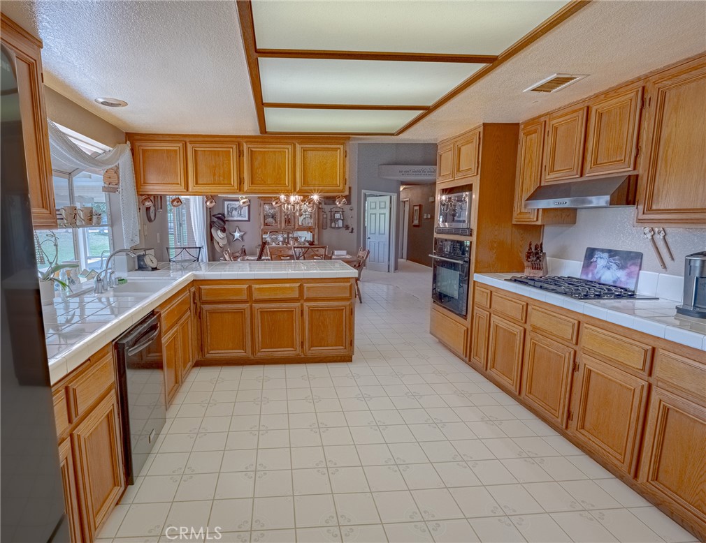 23093 Miners Road Perris, CA 92570 - Photo 7 of 19