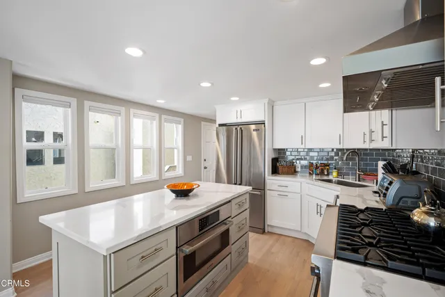 $9,000 | 305 Ocean Drive, Oxnard, CA 93035