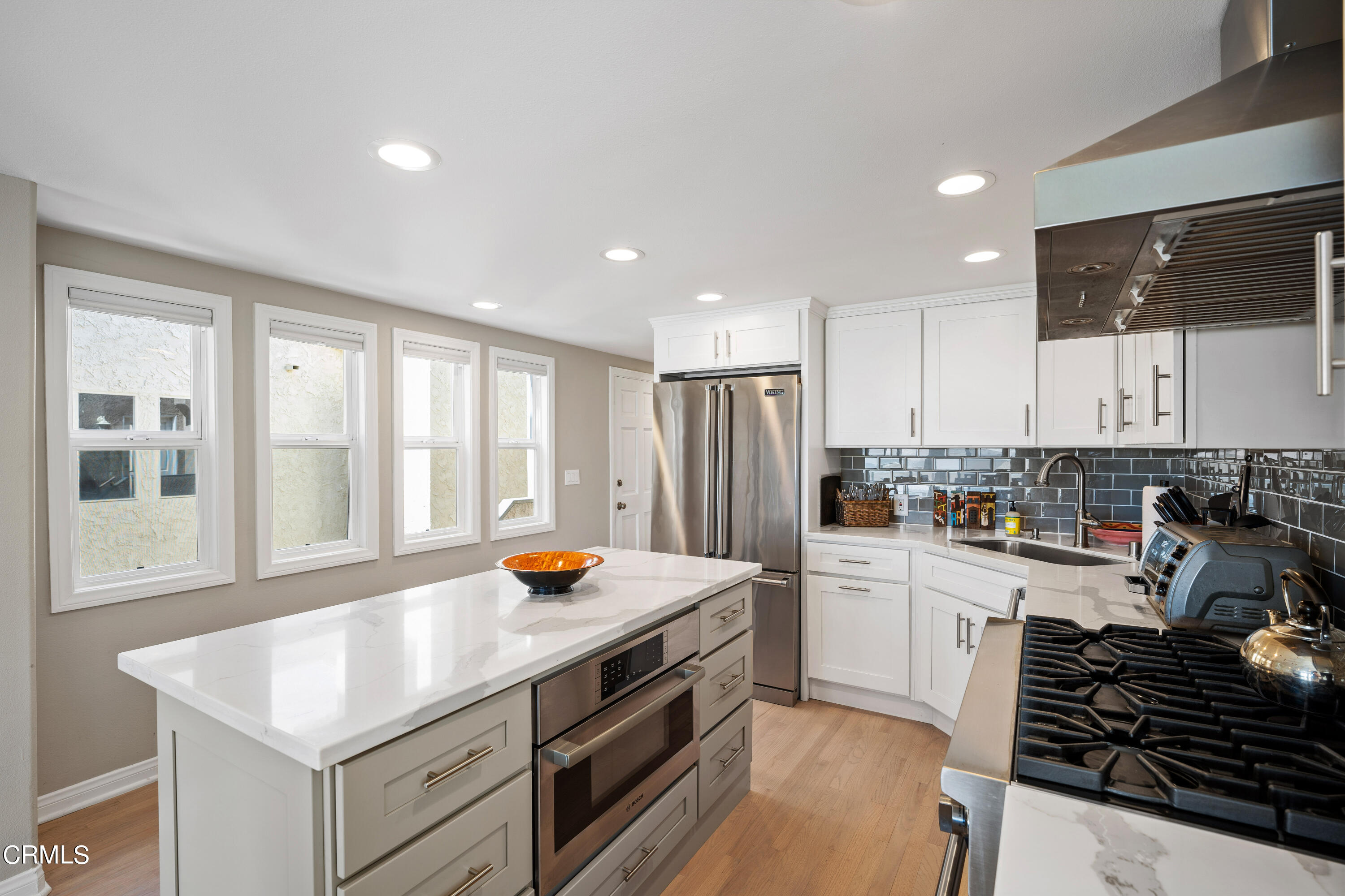 305 Ocean Drive Oxnard, CA 93035 - Photo 15 of 39 305 OCean MLS-19