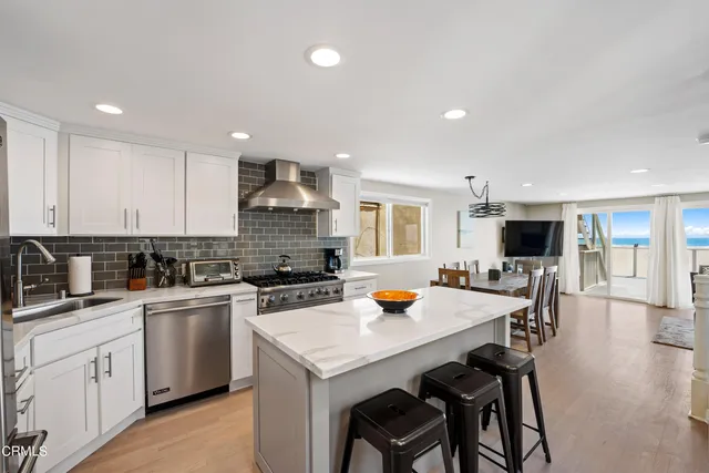 $9,000 | 305 Ocean Drive, Oxnard, CA 93035