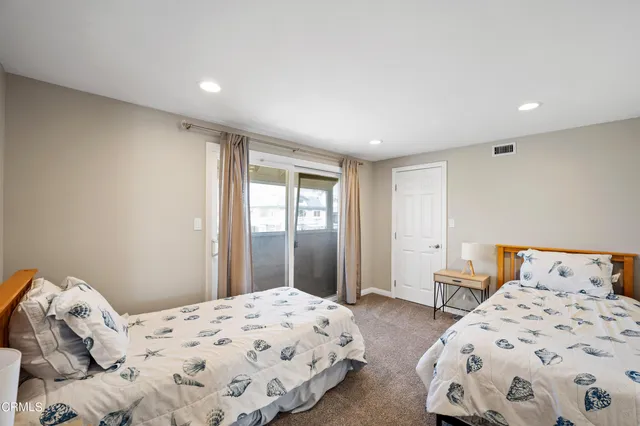 $9,000 | 305 Ocean Drive, Oxnard, CA 93035