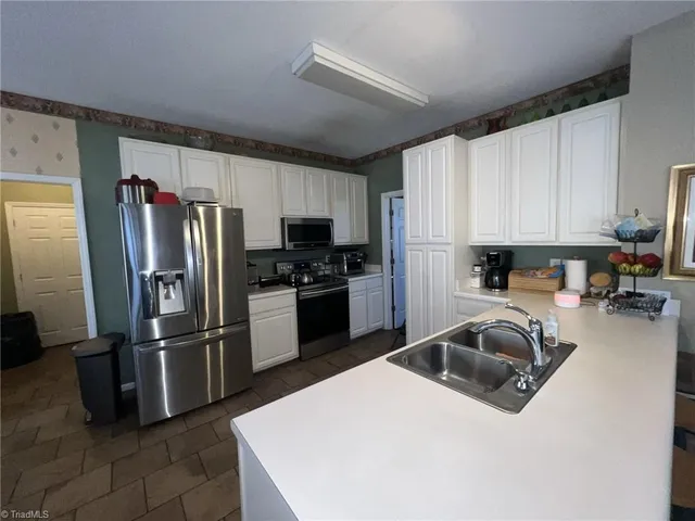 $358,900 | 4504 Laurel Run Drive, Greensboro, NC 27410