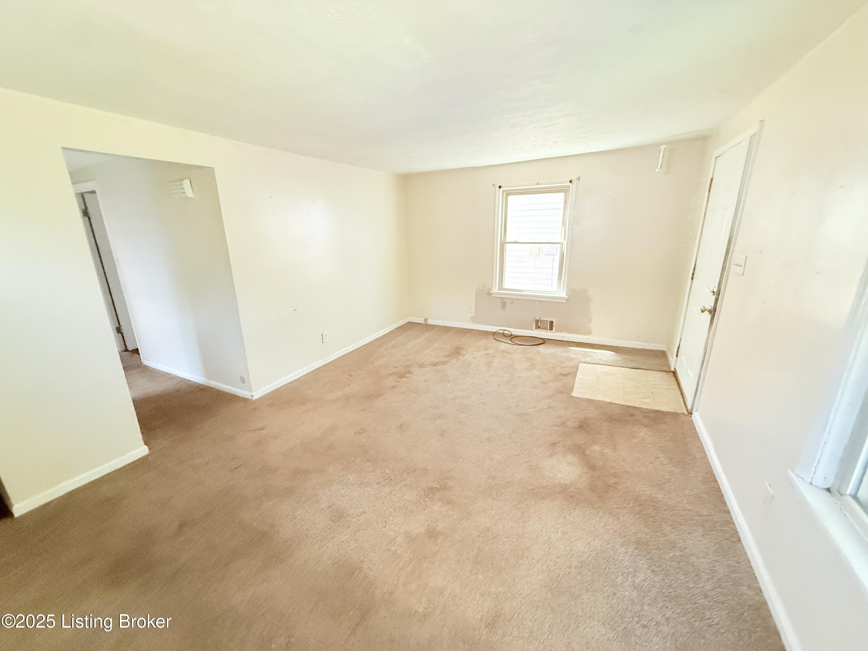 5123 Reed Avenue Louisville, KY 40214 - Photo 2 of 29 IMG_6695