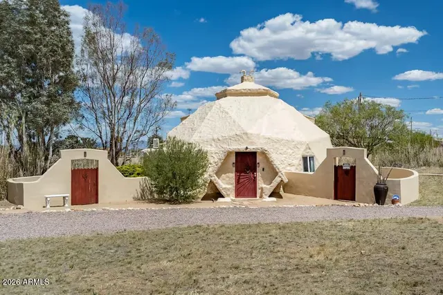 $297,500 | 4478 South Bamboo Circle, Hereford, AZ 85615