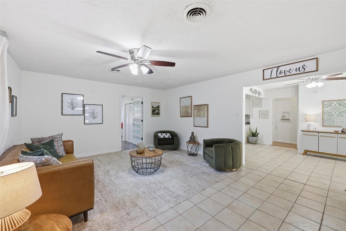 5675 South Kenneth Avenue Beaumont, TX 77705 - Photo 7 of 26