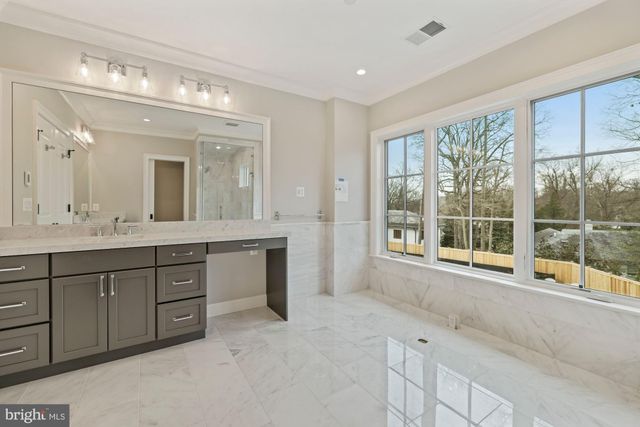 $5,595,000 | 6008 Highland Drive, Chevy Chase, MD 20815