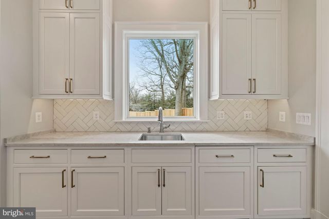 $5,595,000 | 6008 Highland Drive, Chevy Chase, MD 20815