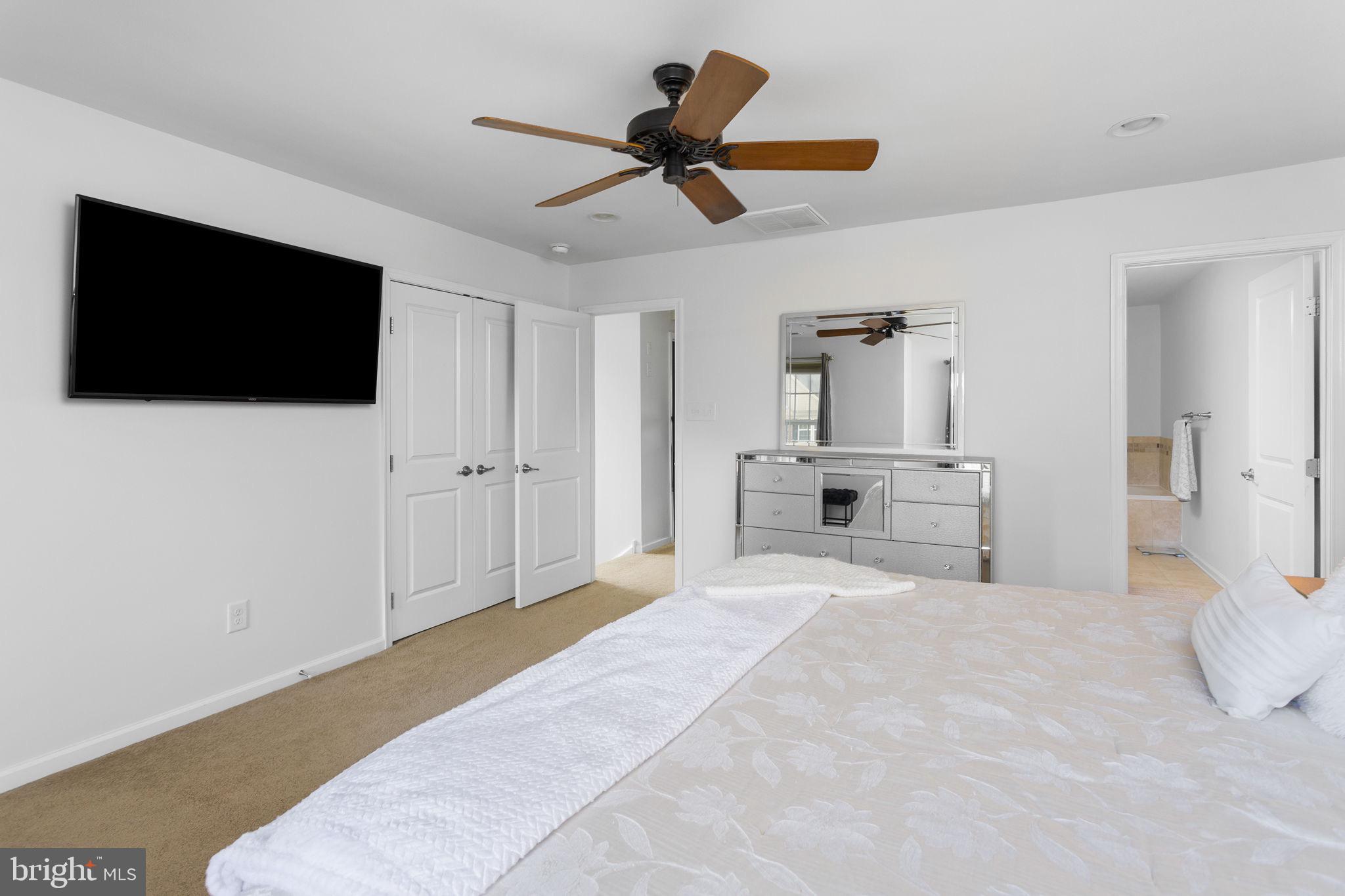 21 Sundance Drive Hamilton, NJ 08619 - Photo 20 of 30 Modern bedroom with sleek design elements.
