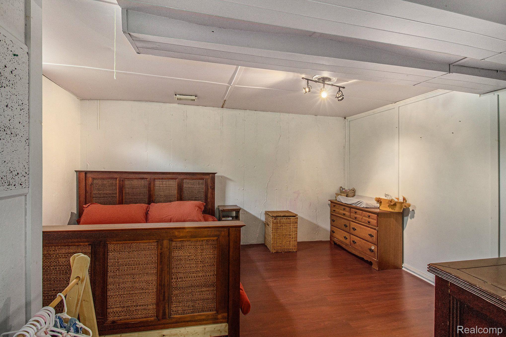 6700 Crofoot Road Howell, MI 48843 - Photo 24 of 41 Gallery Image 24