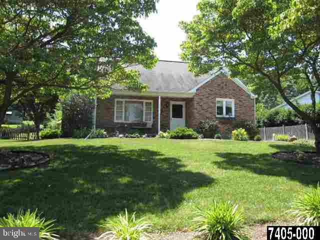 1630 Parkview Road York, PA 17406 - Photo 1 of 25 Gallery Image 1