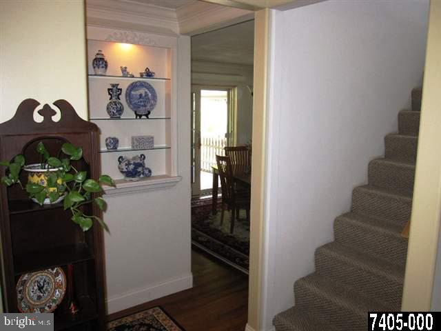1630 Parkview Road York, PA 17406 - Photo 11 of 25 Gallery Image 11