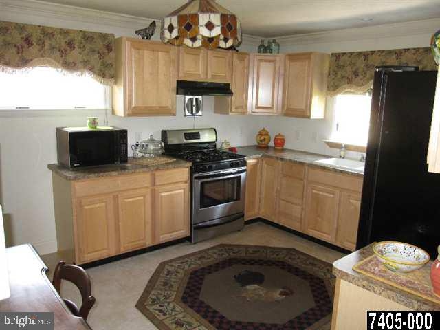 1630 Parkview Road York, PA 17406 - Photo 5 of 25 Gallery Image 5