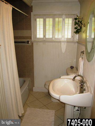 1630 Parkview Road York, PA 17406 - Photo 10 of 25 Gallery Image 10