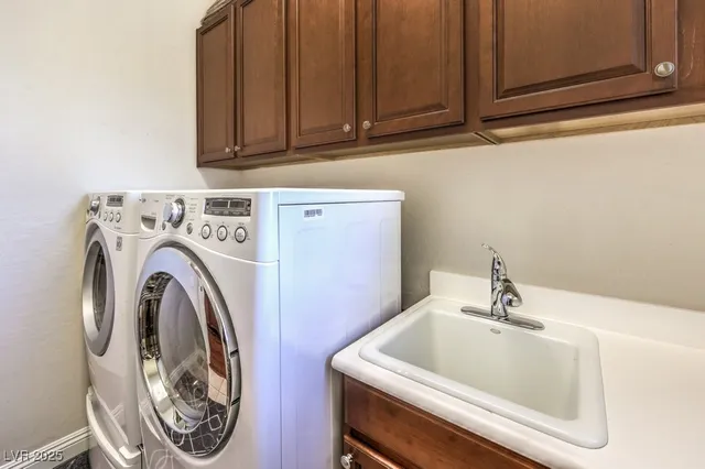 $1,199,000 | 2529 Luberon Drive, Henderson, NV 89044