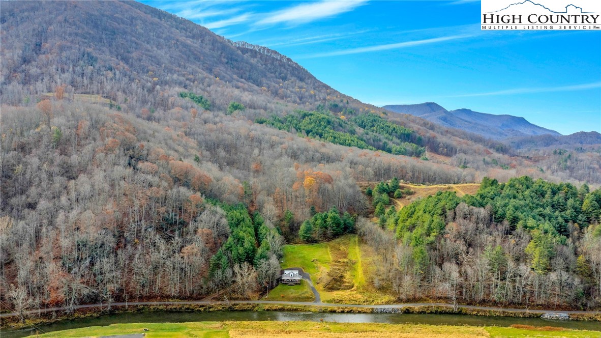 2507 Parker Eller Road Warrensville, NC 28693 - Photo 4 of 49