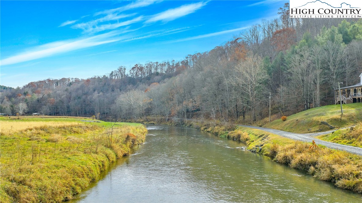 2507 Parker Eller Road Warrensville, NC 28693 - Photo 8 of 49