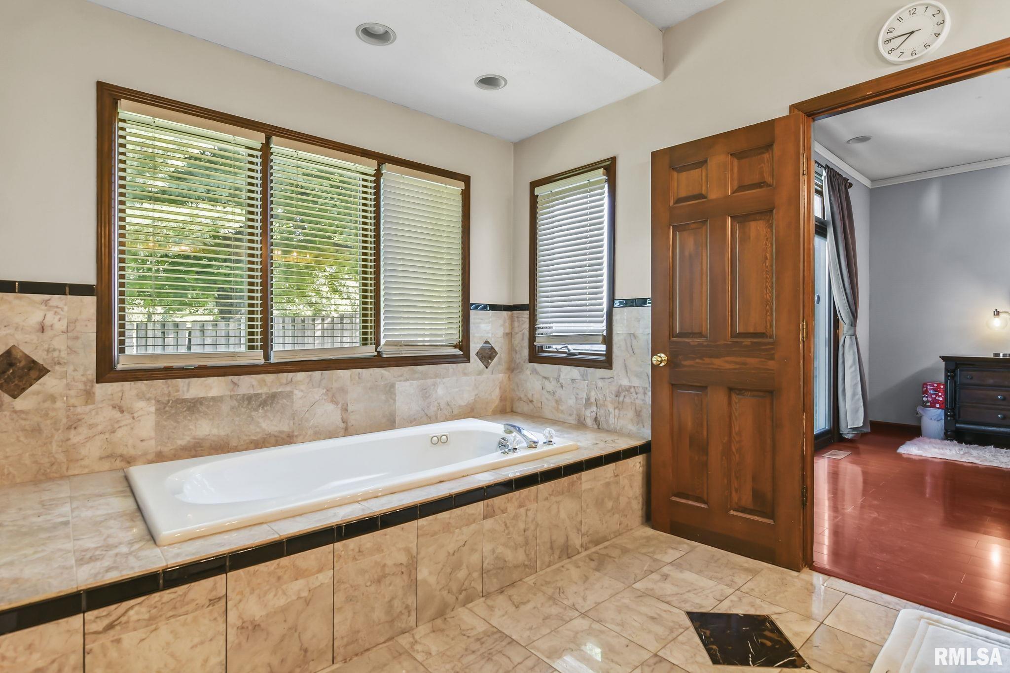4067 Springer Lane Springfield, IL 62711 - Photo 23 of 50