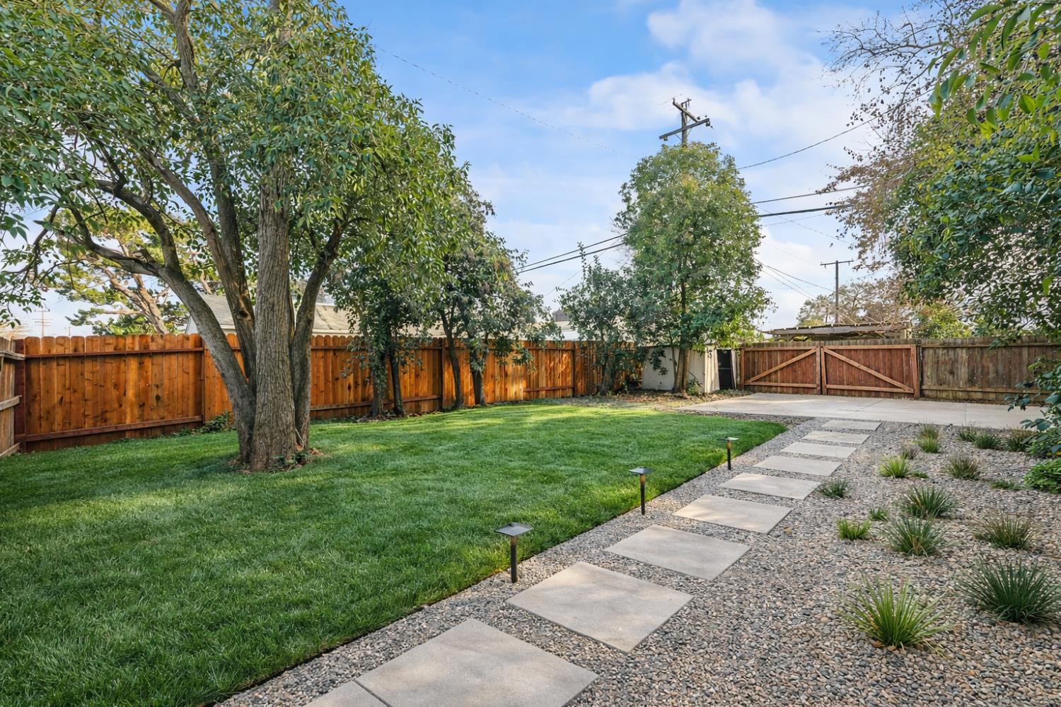 4817 Concord Road Sacramento, CA 95820 - Photo 24 of 38 This photo has been digitally altered.